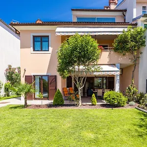 Olea Magica Apartment